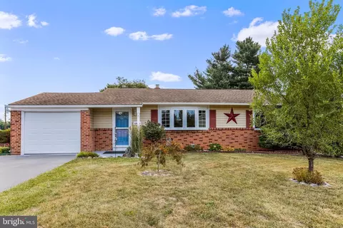 17809 Greenberry Cir, Hagerstown, MD 21740