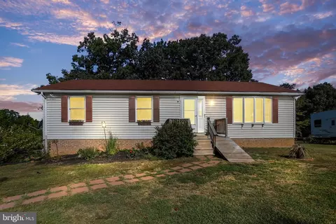 9106 Crystal Falls Dr, Boonsboro, MD 21713