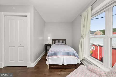 Bedroom - 7 Taney St S, Hancock, MD 21750 photo 10 of 20
