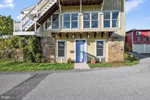 Exterior - 7 Taney St S, Hancock, MD 21750 photo 3 of 21
