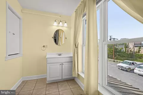Bath - 7 Taney St S, Hancock, MD 21750 photo 6 of 7
