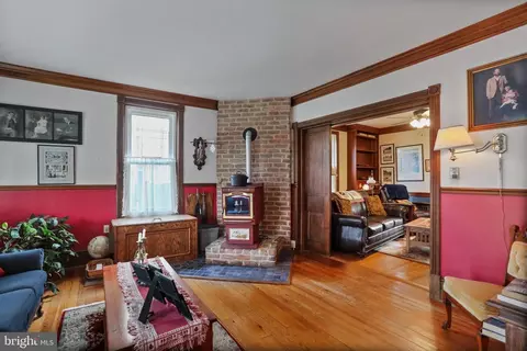 25 W Water St, Smithsburg, MD 21783 photo 30