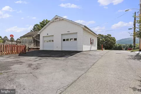25 W Water St, Smithsburg, MD 21783 photo 21