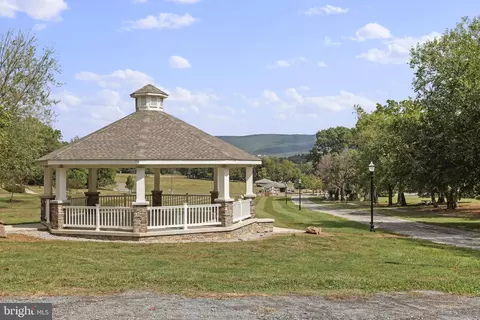 25 W Water St, Smithsburg, MD 21783 photo 77