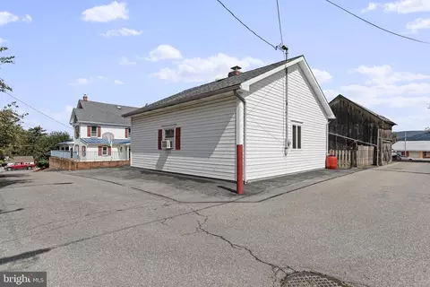25 W Water St, Smithsburg, MD 21783 photo 25