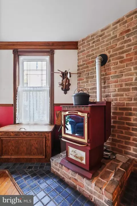 25 W Water St, Smithsburg, MD 21783 photo 31