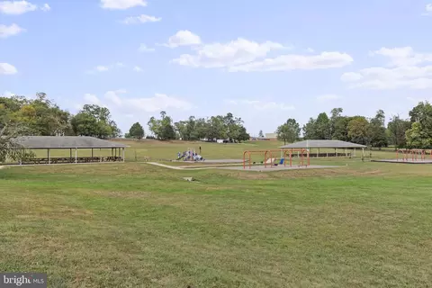 25 W Water St, Smithsburg, MD 21783 photo 78