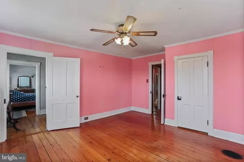 25 W Water St, Smithsburg, MD 21783 photo 52