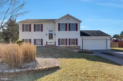 11944 Azalea Dr, Hagerstown, MD 21740