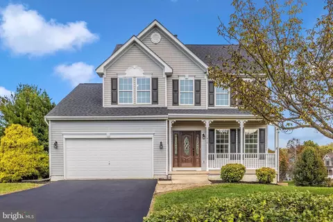 416 Links View Dr, Hagerstown, MD 21740