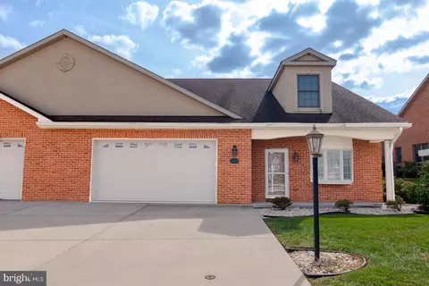 19413 Moonstone Dr, Hagerstown, MD 21742