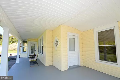 184 E Main St E, Hancock, MD 21750 photo 39