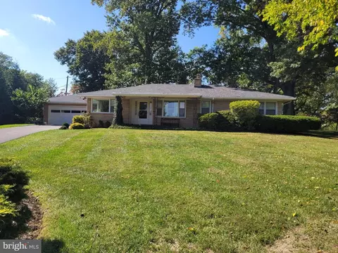 13310 Fairgreen Cir, Hagerstown, MD 21742