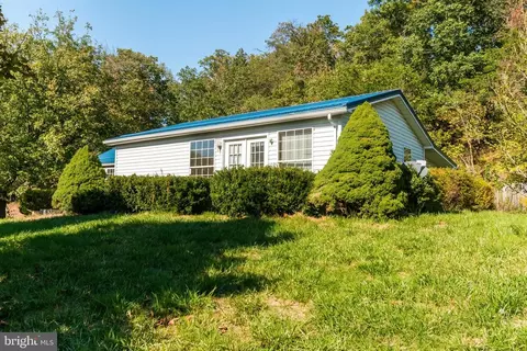 13359 Millstone Cir, Hancock, MD 21750