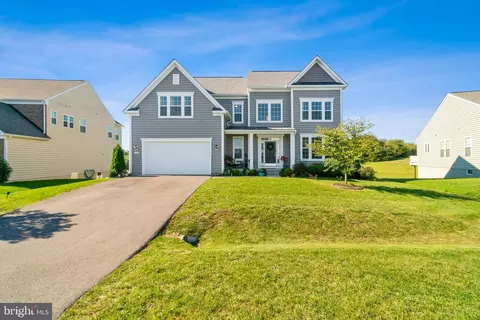 9342 Drumman Dr, Hagerstown, MD 21740