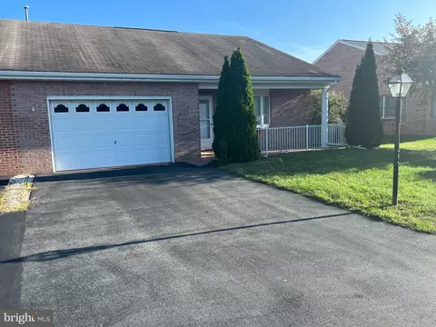 112 Southern Oak Dr #130, Hagerstown, MD 21740
