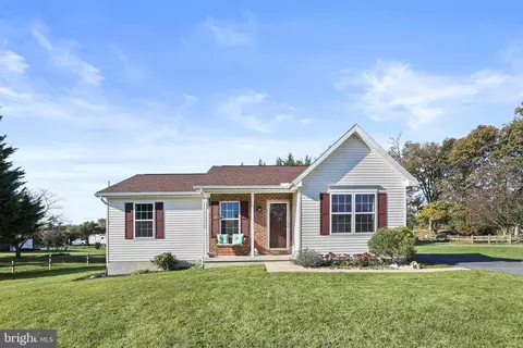 16917 Hampshire Dr, Williamsport, MD 21795