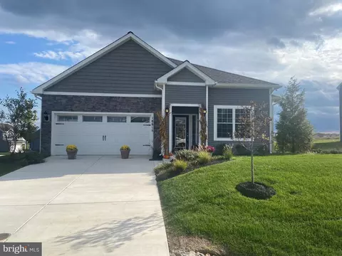 18815 Forsyth Ct, Hagerstown, MD 21740