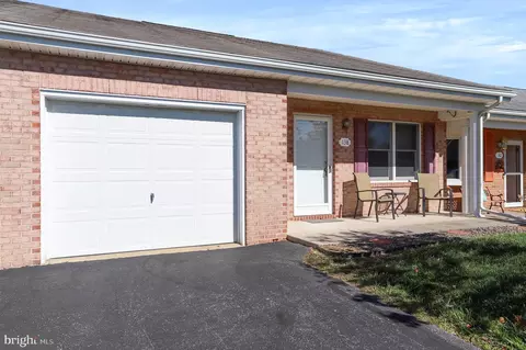 138 Southern Oak Dr, Hagerstown, MD 21740