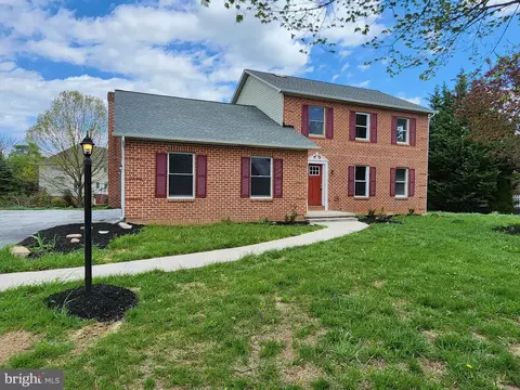 11139 Mahogany Dr, Hagerstown, MD 21742