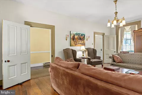 19 Cumberland St, Clear Spring, MD 21722 photo 11