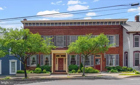 19 Cumberland St, Clear Spring, MD 21722