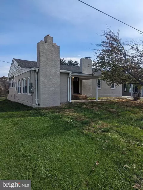 8625 Sharpsburg Pike, Fairplay, MD 21733