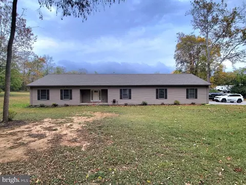 9721 Meadow Rock Dr, Hagerstown, MD 21740