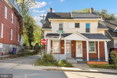37 Charles St, Hagerstown, MD 21740
