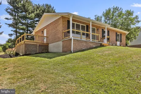 12017 Crystal Falls Dr, Smithsburg, MD 21783