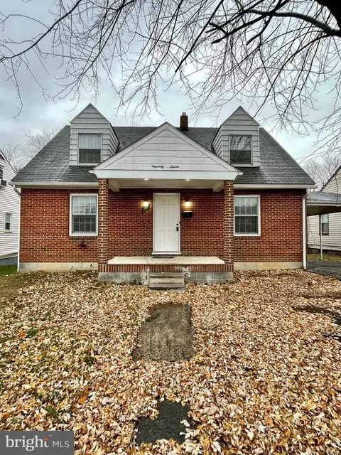 77 Devonshire Rd, Hagerstown, MD 21740