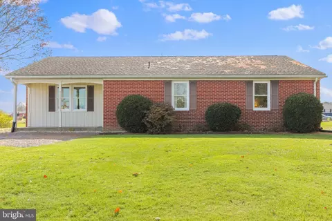 18123 Shawley Dr, Hagerstown, MD 21740