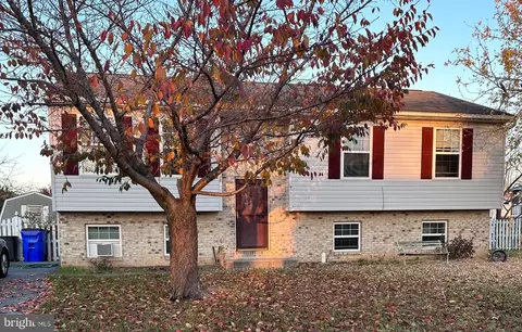 977 Kasinof Ave, Hagerstown, MD 21742