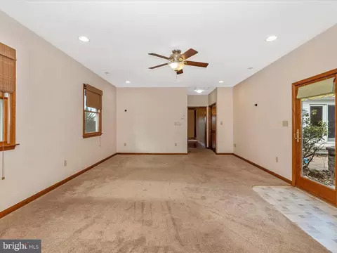 22441 Cave Hill Rd, Smithsburg, MD 21783 photo 32