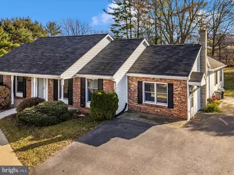 22441 Cave Hill Rd, Smithsburg, MD 21783 photo 2
