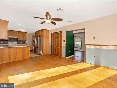 22441 Cave Hill Rd, Smithsburg, MD 21783 photo 18