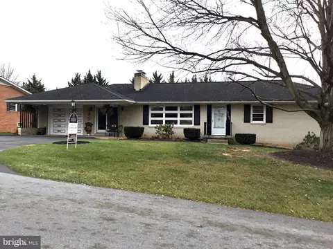 19705 Scott Hill Dr, Hagerstown, MD 21742