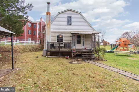 16 Antietam Dr, Keedysville, MD 21756