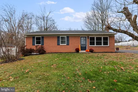 13011 Resh Rd, Hagerstown, MD 21740