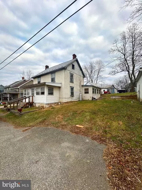 8015 Sharpsburg Pike, Fairplay, MD 21733