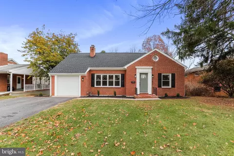 1422 Potomac Ave, Hagerstown, MD 21742