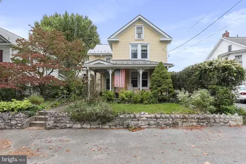 13904 Village Mill Dr, Maugansville, MD 21767