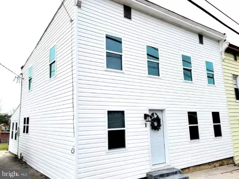 1 Pennsylvania Ave, Smithsburg, MD 21783