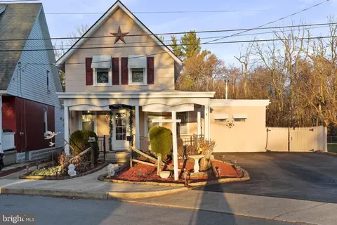 9 Moller Ave, Hagerstown, MD 21740
