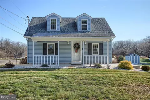16925 Shinham Rd, Hagerstown, MD 21740