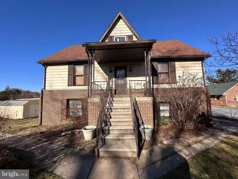 20 E 22 E Chestnut St, Funkstown, MD 21734