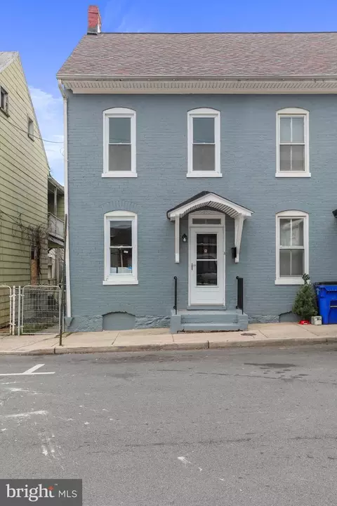 121 E Lee St, Hagerstown, MD 21740
