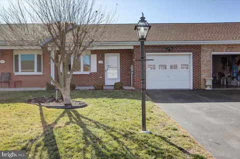 143 Southern Oak Dr, Hagerstown, MD 21740