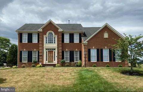 9806 Ripple Dr, Williamsport, MD 21795