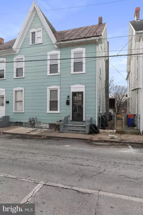 121 Randolph Ave, Hagerstown, MD 21740